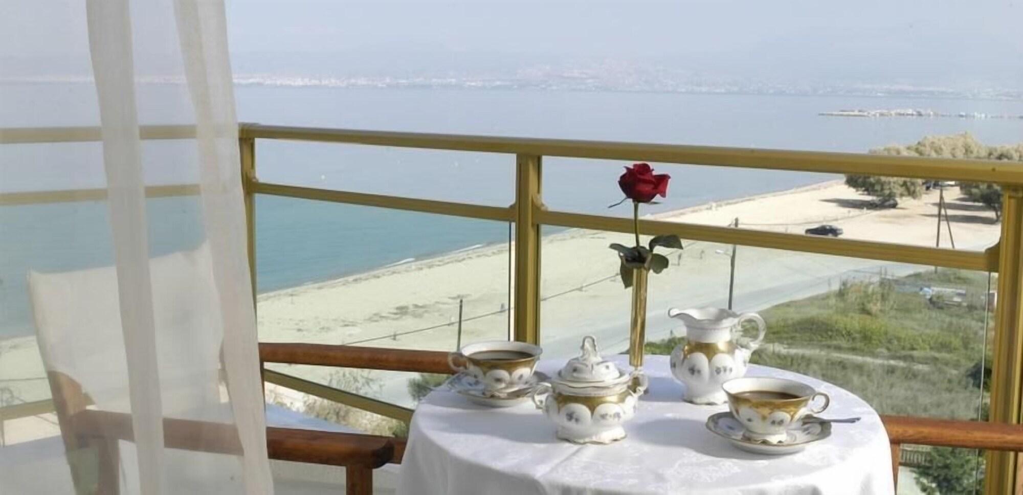 Santa Beach Hotel Айя-Тріас Екстер'єр фото